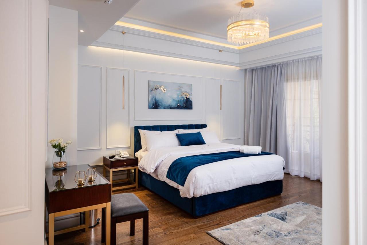 Maran Aparthotel